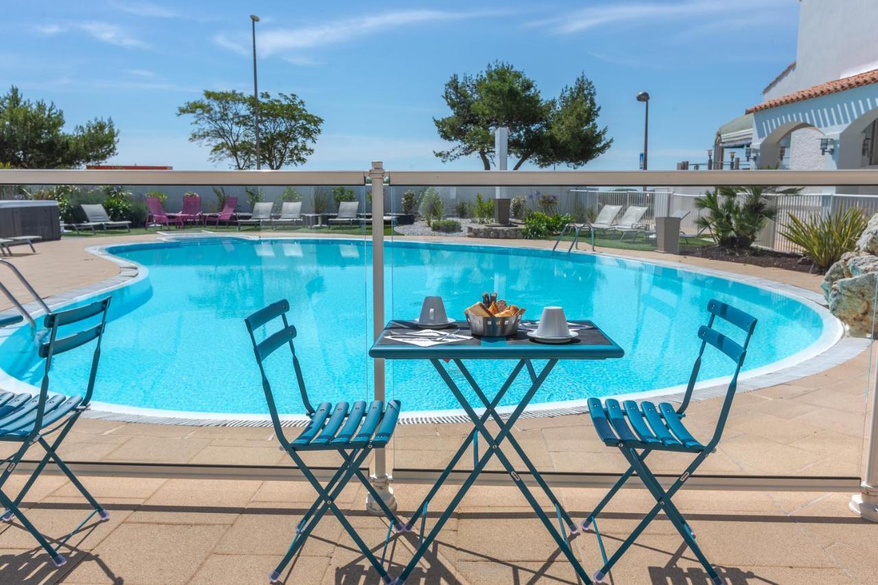 Hotel Restaurant Le Grand Large - Face A La Plage - Ile De Re Rivedoux-Plage Εξωτερικό φωτογραφία