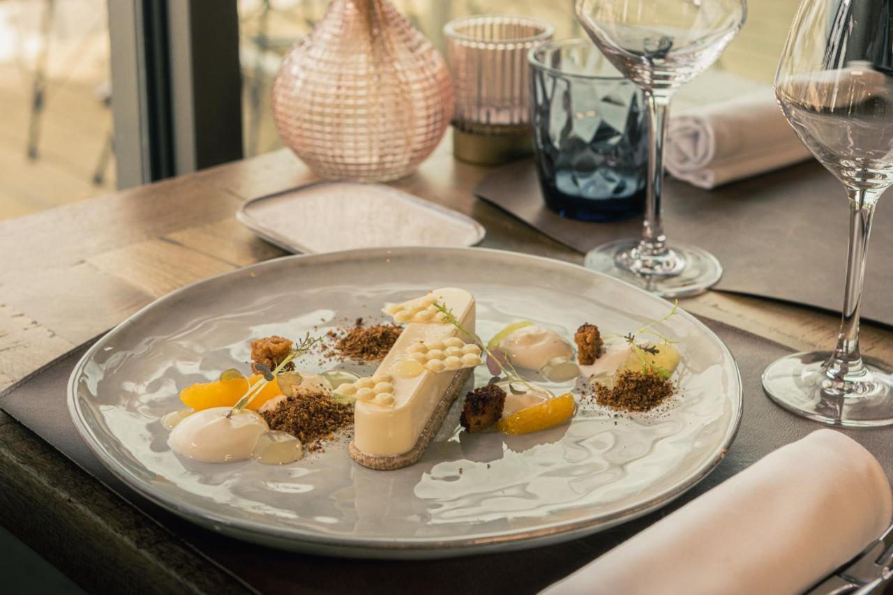 Hotel Restaurant Le Grand Large - Face A La Plage - Ile De Re Rivedoux-Plage Εξωτερικό φωτογραφία