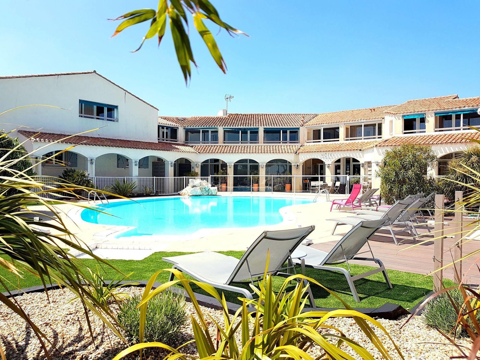 Hotel Restaurant Le Grand Large - Face A La Plage - Ile De Re Rivedoux-Plage Εξωτερικό φωτογραφία
