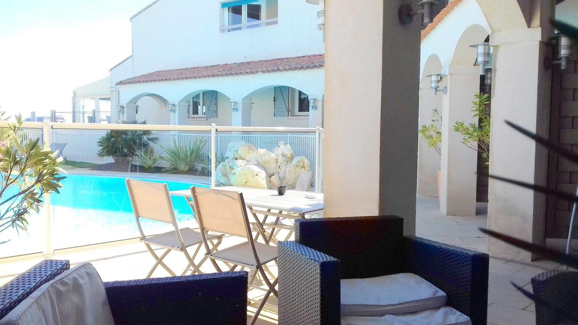 Hotel Restaurant Le Grand Large - Face A La Plage - Ile De Re Rivedoux-Plage Εξωτερικό φωτογραφία